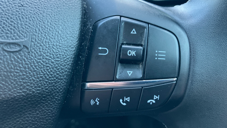 Ford Puma 1.0 EcoBoost Hybrid mHEV Titanium Design 5dr DCT Petrol Hatchback